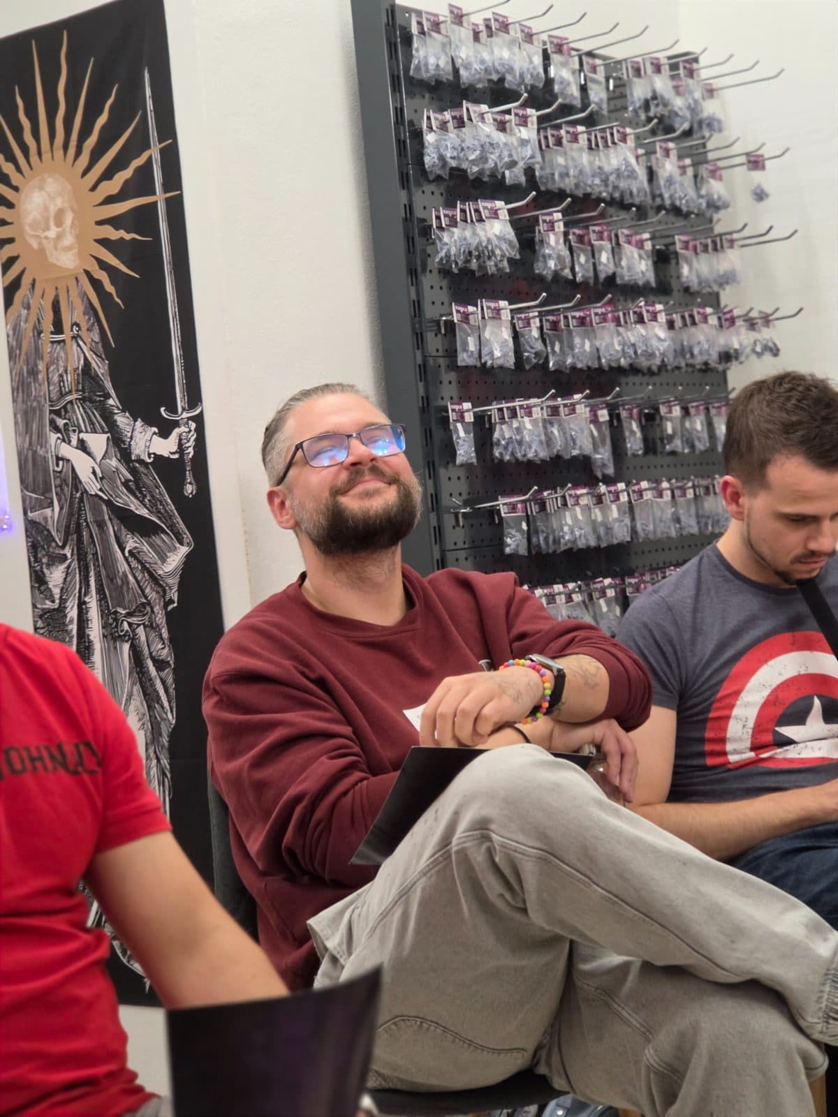 První hra